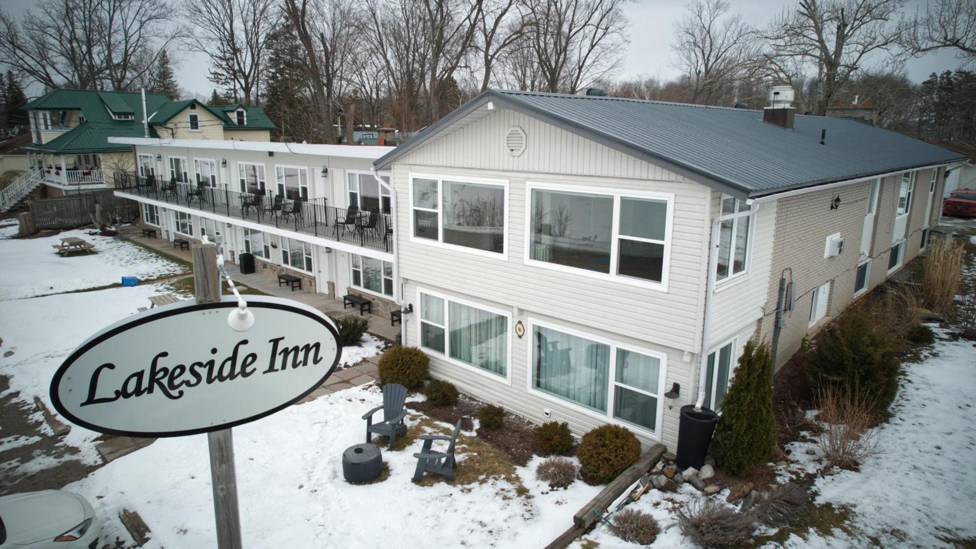 Lakeside Inn Orillia Bagian luar foto