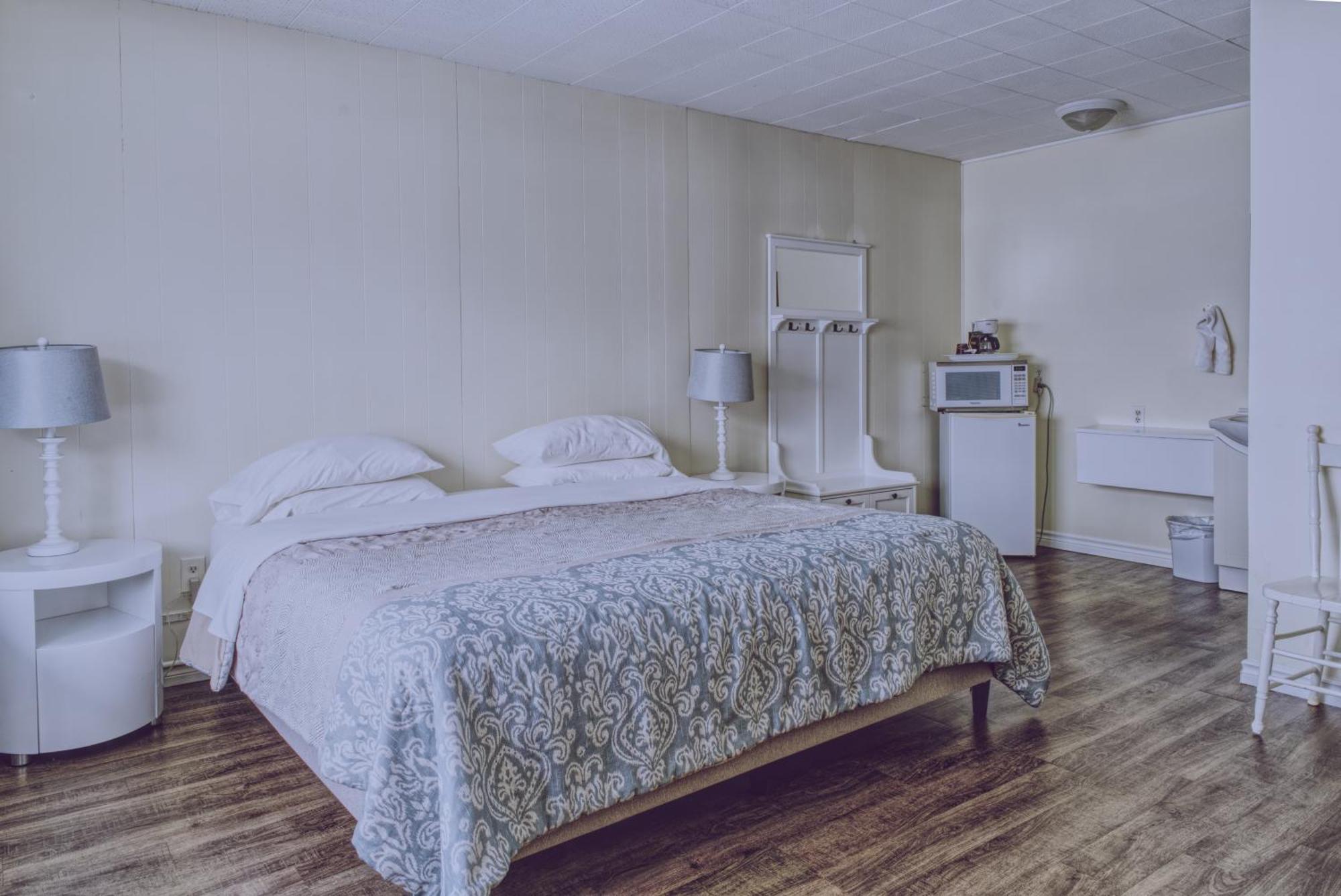 Lakeside Inn Orillia Bagian luar foto