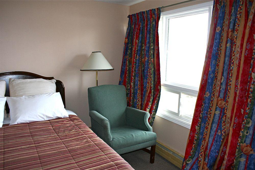 Lakeside Inn Orillia Bagian luar foto